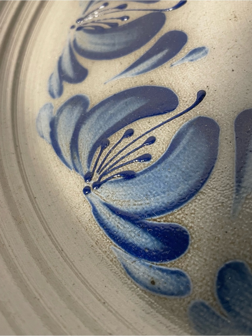 Hand-Painted Blue Floral Ceramic Bowl/ pie plate. Eldreth pottery from 2000 - Picture 5 of 6